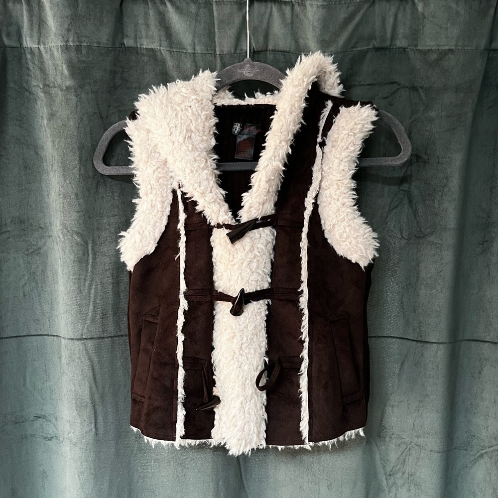 JJ Basics Sherpa Vest